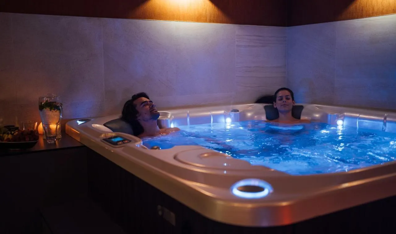 Wellness Relax - Luxusni Hotel Prága Love hotel